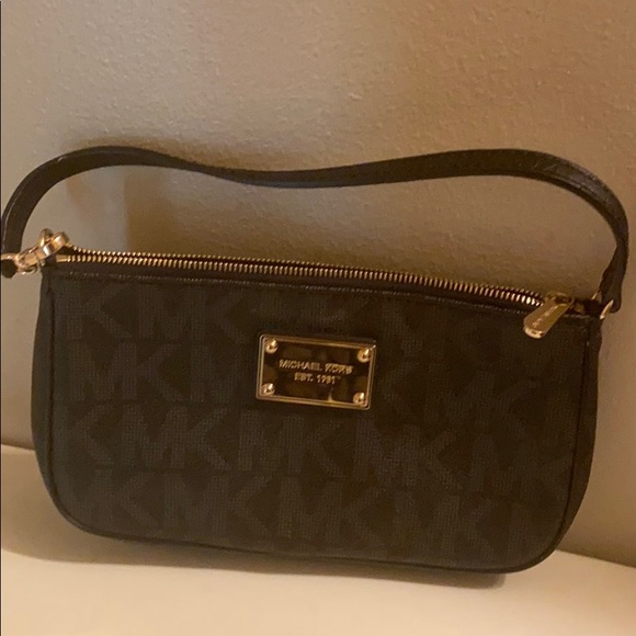 michael kors little purse